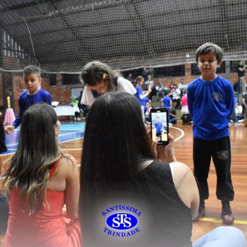Crianças do 1º e 2º ano expressam todo o seu amor nas homenagens às mães