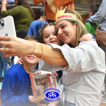 Crianças do 1º e 2º ano expressam todo o seu amor nas homenagens às mães
