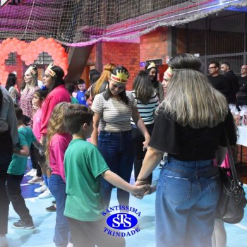 Crianças do 1º e 2º ano expressam todo o seu amor nas homenagens às mães