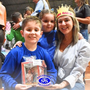 Crianças do 1º e 2º ano expressam todo o seu amor nas homenagens às mães