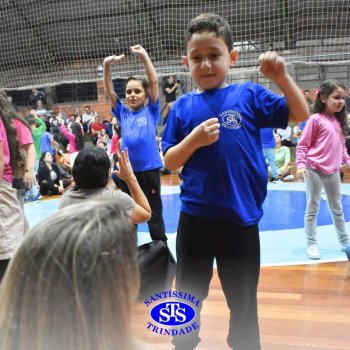 Crianças do 1º e 2º ano expressam todo o seu amor nas homenagens às mães