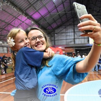 Crianças do 1º e 2º ano expressam todo o seu amor nas homenagens às mães