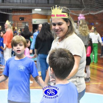 Crianças do 1º e 2º ano expressam todo o seu amor nas homenagens às mães