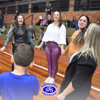 Crianças do 1º e 2º ano expressam todo o seu amor nas homenagens às mães