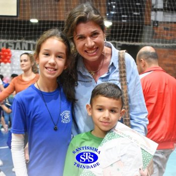 Crianças do 1º e 2º ano expressam todo o seu amor nas homenagens às mães