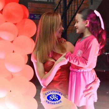 Crianças do 1º e 2º ano expressam todo o seu amor nas homenagens às mães