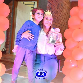 Crianças do 1º e 2º ano expressam todo o seu amor nas homenagens às mães