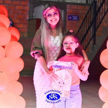 Crianças do 1º e 2º ano expressam todo o seu amor nas homenagens às mães