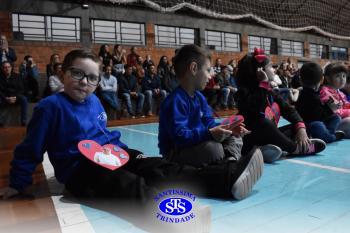 Homenagem aos pais dos alunos do Infantil 4
