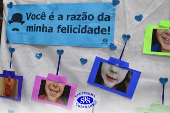 Homenagem aos pais dos alunos do Infantil 4