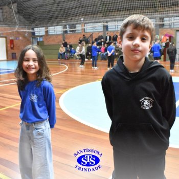 3º e 4º ano vivem momentos especiais ao lado dos pais durante homenagens no Colégio