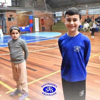 3º e 4º ano vivem momentos especiais ao lado dos pais durante homenagens no Colégio