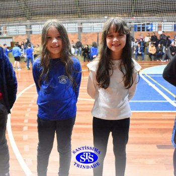 3º e 4º ano vivem momentos especiais ao lado dos pais durante homenagens no Colégio
