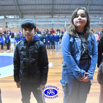 3º e 4º ano vivem momentos especiais ao lado dos pais durante homenagens no Colégio