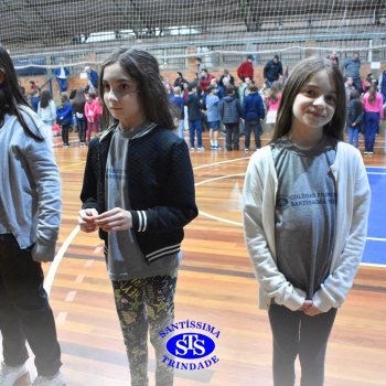 3º e 4º ano vivem momentos especiais ao lado dos pais durante homenagens no Colégio