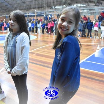 3º e 4º ano vivem momentos especiais ao lado dos pais durante homenagens no Colégio