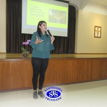 Camila Telles: importância da informação correta sobre o agronegócio 
