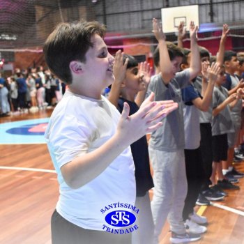 Conexão entre mães e filhos fica evidente nas homenagens do 3º e 4º anos