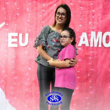 Conexão entre mães e filhos fica evidente nas homenagens do 3º e 4º anos