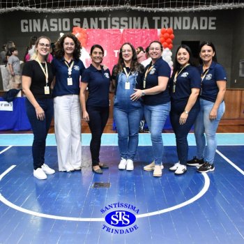 Conexão entre mães e filhos fica evidente nas homenagens do 3º e 4º anos