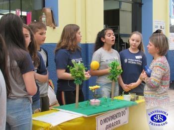 Feira de Ciências com alunos do 6º e 7º anos