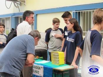 Feira de Ciências com alunos do 6º e 7º anos