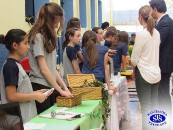 Feira de Ciências com alunos do 6º e 7º anos