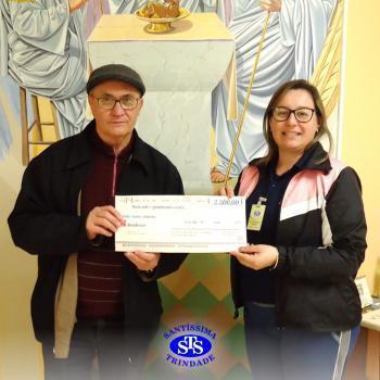 APM entrega valor do brechó ao Asilo Santo Antônio