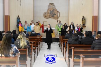 Retiro com os profissionais é marcado por reconexão com a missão educativa franciscana
