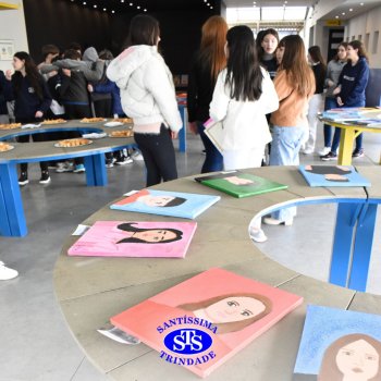 Mostra Cultural Café com Arte incentiva a expressão artística e o autoconhecimento