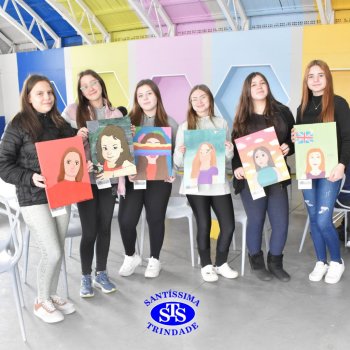 Mostra Cultural Café com Arte incentiva a expressão artística e o autoconhecimento