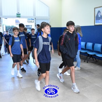 Estudantes retornam ao Colégio para iniciar o ano letivo 2026