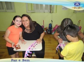 Homenagem às Mães - 2º ano 2 e 2º ano 4 / NB Profª Priscila e Profª Daniela
