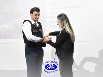 Crianças conhecem o dia a dia de algumas profissões ao ouvir relatos de pais