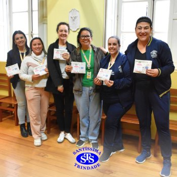 Um carinho para as mães que fazem a educação franciscana acontecer