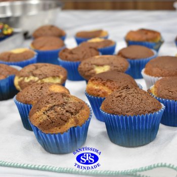 Mães dos estudantes do 5º  ano recebem um doce presente recheado de carinho