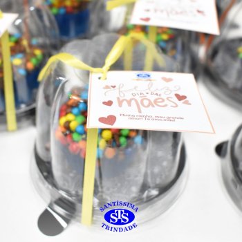 Mães dos estudantes do 5º  ano recebem um doce presente recheado de carinho