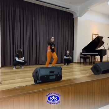 O palco foi todo dos nossos talentosos alunos