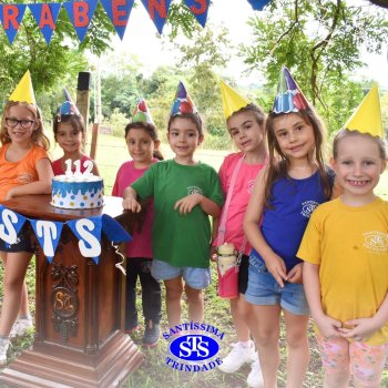 Turmas do 1º ano celebram os 112 anos do Colégio no Parque Franciscano STS com piquenique