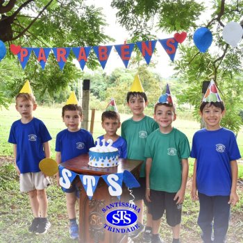 Turmas do 1º ano celebram os 112 anos do Colégio no Parque Franciscano STS com piquenique