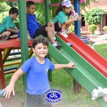Turmas do 1º ano celebram os 112 anos do Colégio no Parque Franciscano STS com piquenique