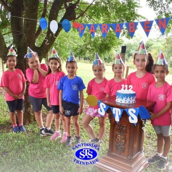Turmas do 1º ano celebram os 112 anos do Colégio no Parque Franciscano STS com piquenique