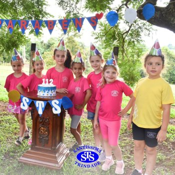 Turmas do 1º ano celebram os 112 anos do Colégio no Parque Franciscano STS com piquenique