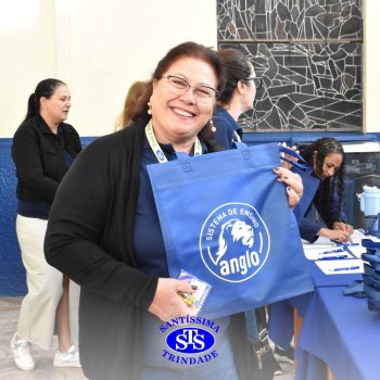 Colégio recebe escolas de diversas cidades para troca de conhecimentos no Workshop Anglo