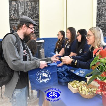 Colégio recebe escolas de diversas cidades para troca de conhecimentos no Workshop Anglo