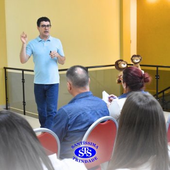 Colégio recebe escolas de diversas cidades para troca de conhecimentos no Workshop Anglo