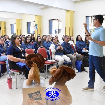 Colégio recebe escolas de diversas cidades para troca de conhecimentos no Workshop Anglo