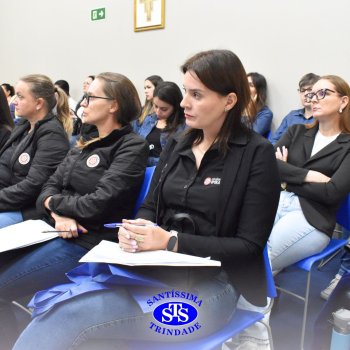 Colégio recebe escolas de diversas cidades para troca de conhecimentos no Workshop Anglo
