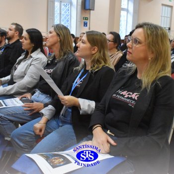 Colégio recebe escolas de diversas cidades para troca de conhecimentos no Workshop Anglo