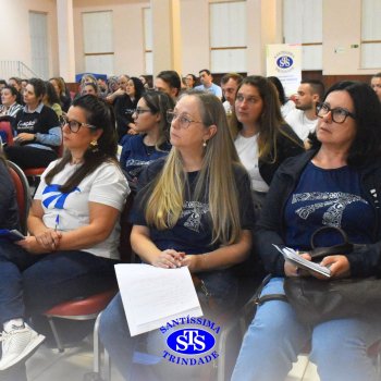 Colégio recebe escolas de diversas cidades para troca de conhecimentos no Workshop Anglo